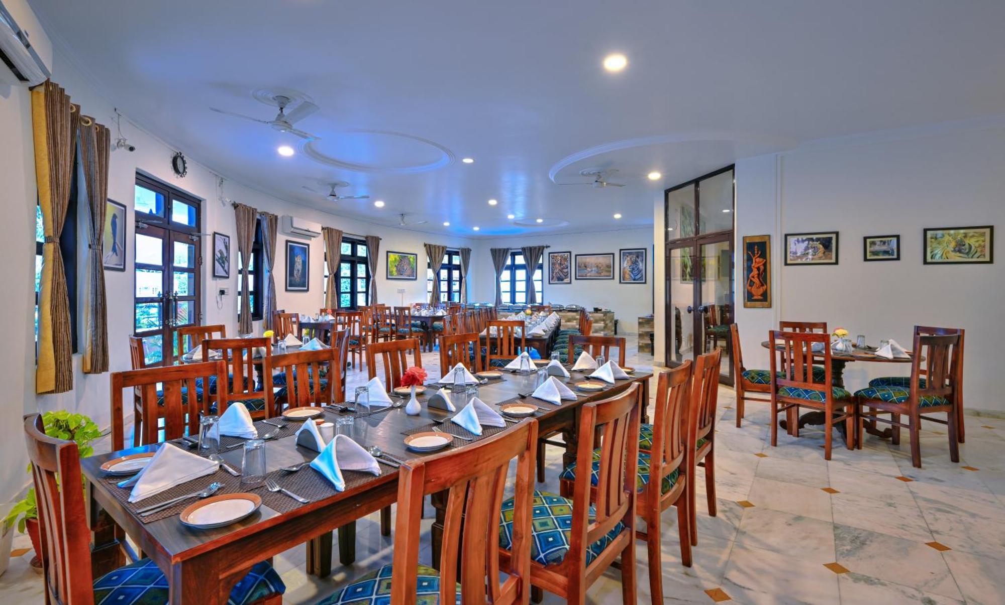 Tiger Den Resort Khilchīpur エクステリア 写真