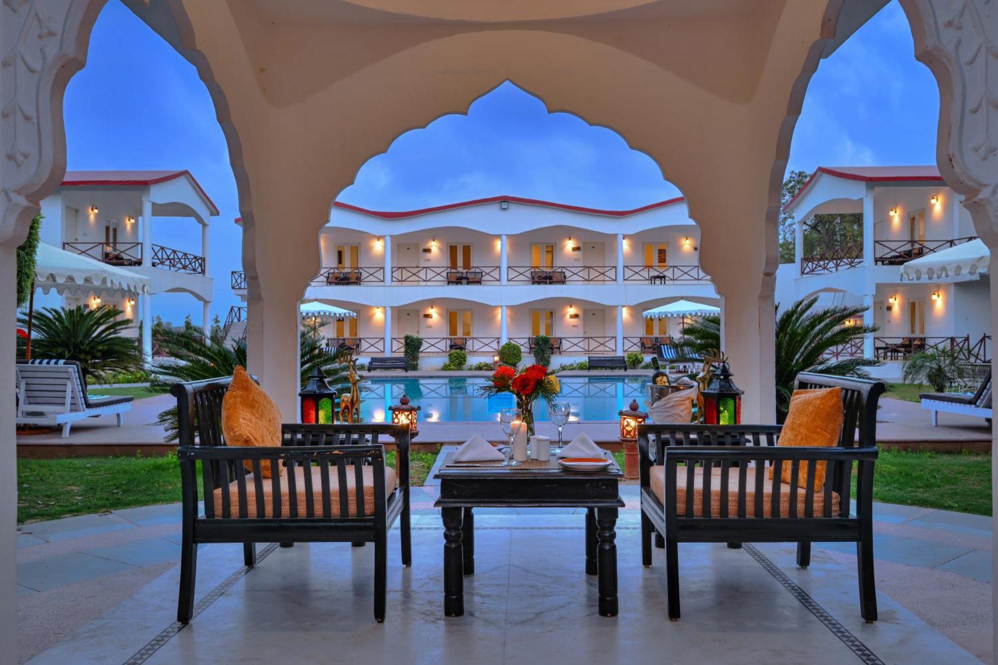 Tiger Den Resort Khilchīpur エクステリア 写真