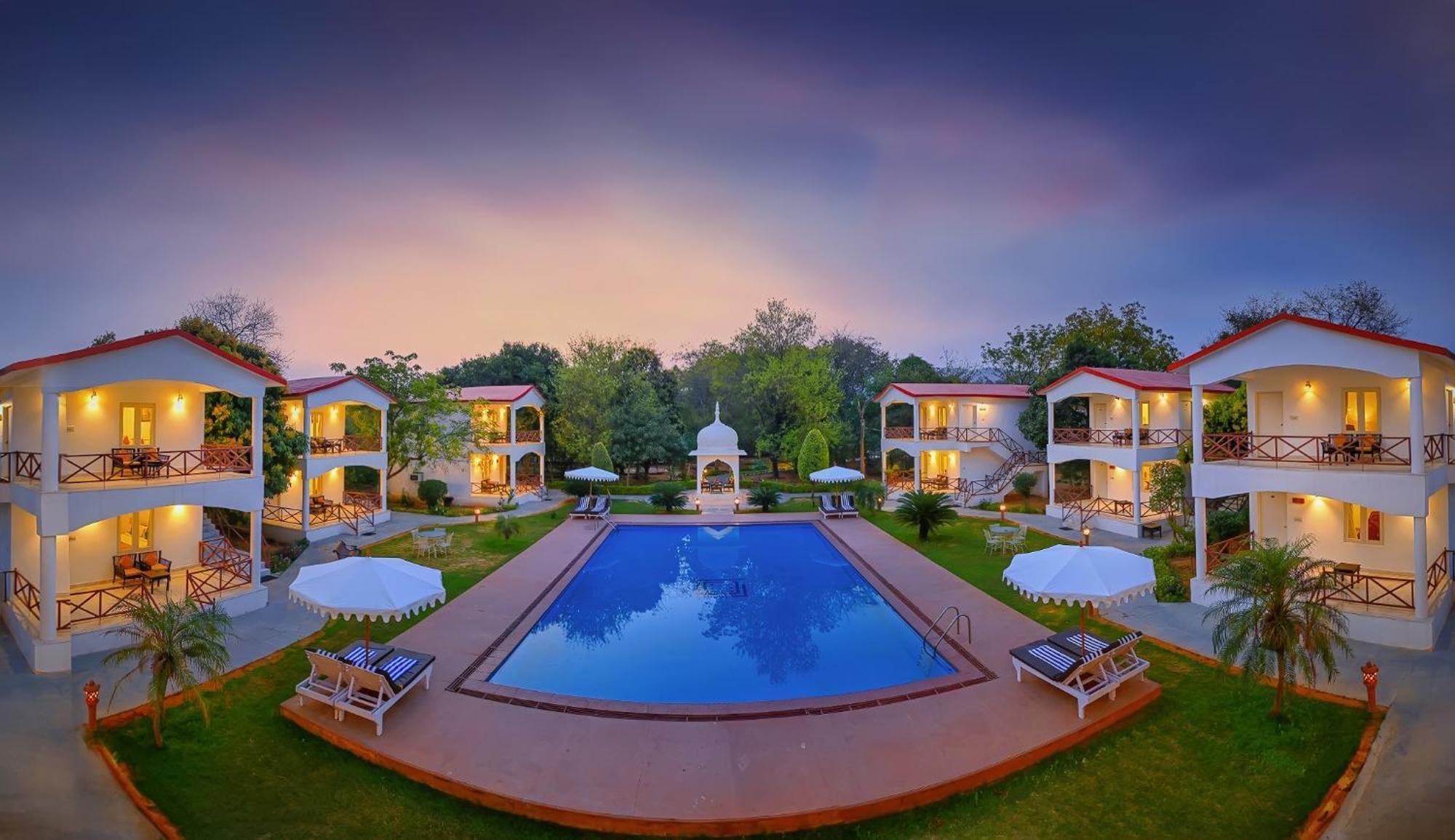 Tiger Den Resort Khilchīpur エクステリア 写真